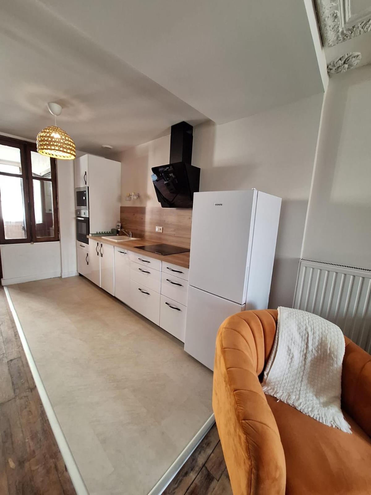 Charmante Maison A 2Min De La Porte St Jacques A パルトネー エクステリア 写真